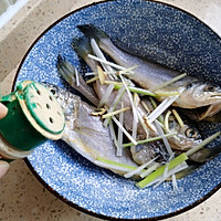 #鲜到鲜得舟山带鱼0元试吃#不油炸酥香小黄鱼的做法图解3