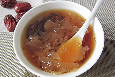红枣银耳羹