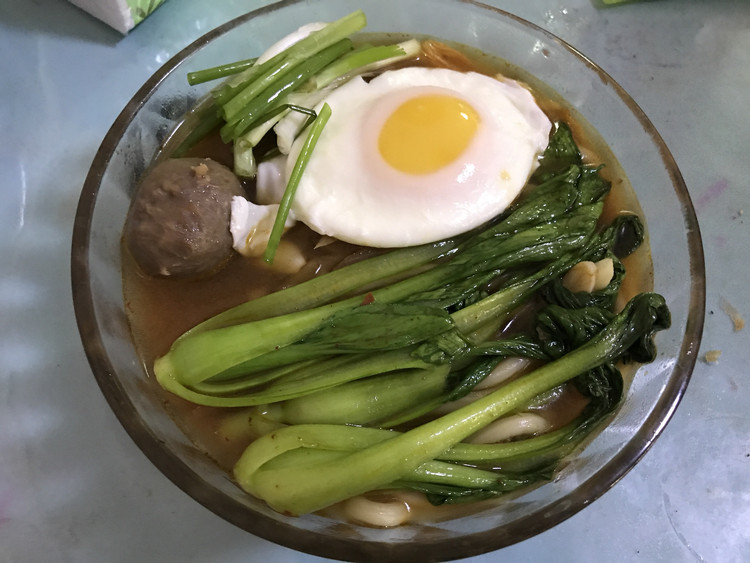 青菜乌冬面的做法