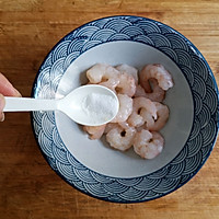 虾仁蒸蛋羹的做法图解2