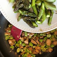 下饭神器-沙茶蚕豆芦笋鸡丁的做法图解5