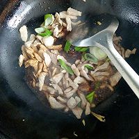 芹菜炒肉的做法图解4