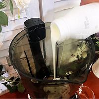 芒果奶昔的做法图解2
