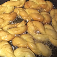 炸黄油麻花的做法图解4