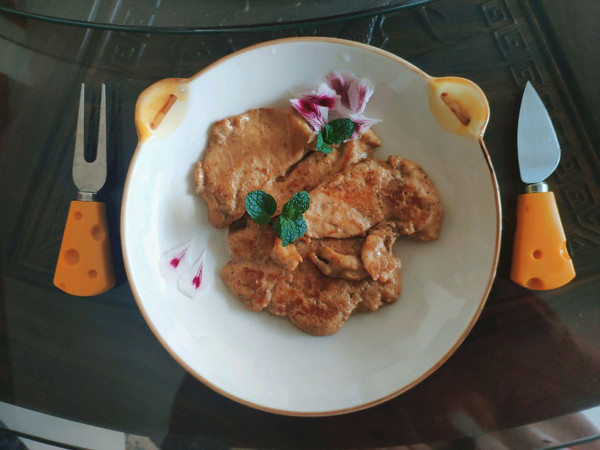 简单低脂鸡胸肉