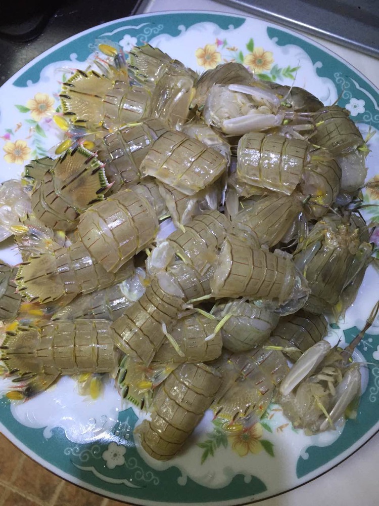 炒皮皮虾的做法图解1