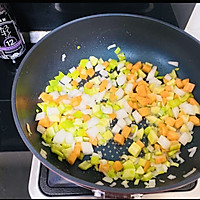 牛肉虾仁时蔬炒饭的做法图解5