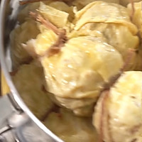 泰国炸猪肉虾仁蟹肉卷的做法图解12