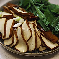 超下饭的青蒜炒咸肉的做法图解2