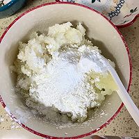 土豆山药泥饼，这样做好吃到没朋友的做法图解3