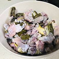 蒜香牛蛙，香嫩可口的做法图解1