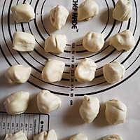 #晒出你的团圆大餐#植物油版蛋黄酥的做法图解10