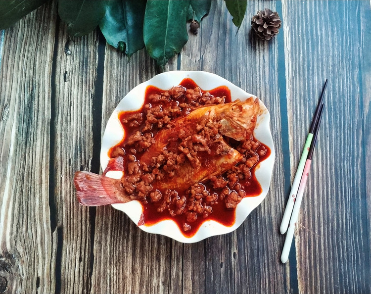 韩式辣酱肉末烧立鱼的做法