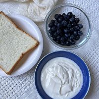 早餐分享 | 低卡版蓝莓岩烧乳酪吐司的做法图解1