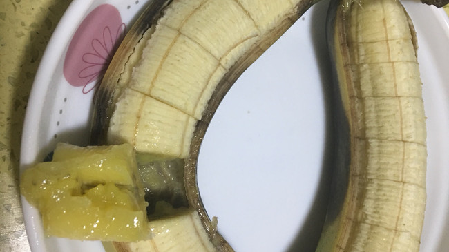 微波炉烤香蕉的做法