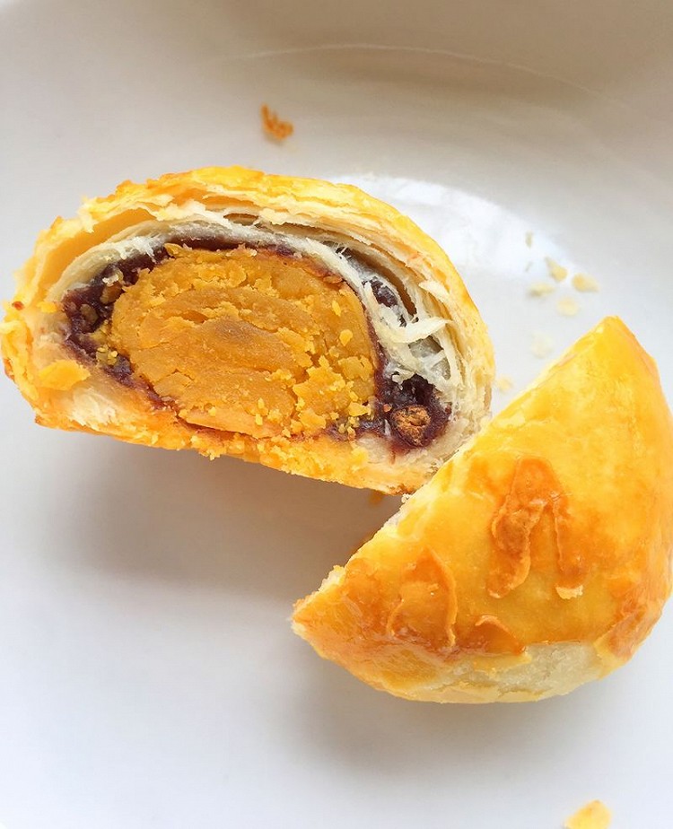 蛋黄酥的做法