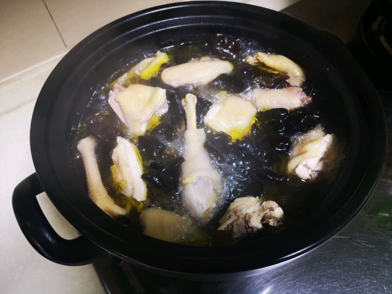 黑木耳炒鸡怎么做_黑木耳炒鸡的做法_豆果美食