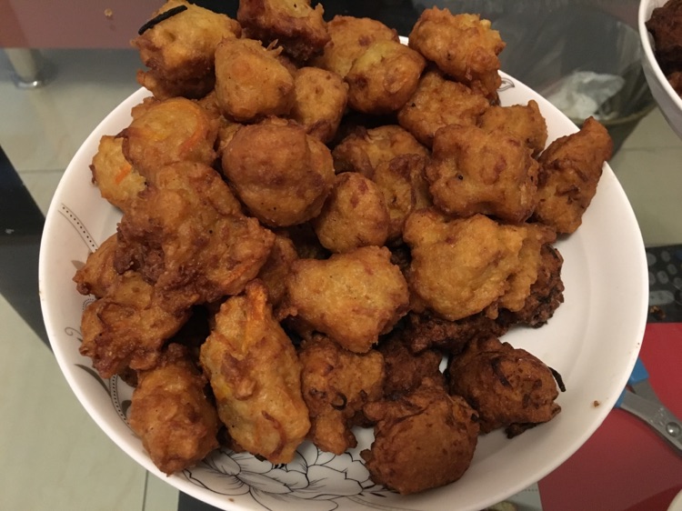炸丸子的做法图解3