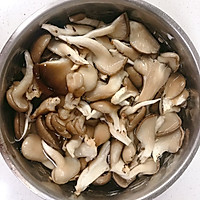 #憋在家里吃什么#椒盐蘑菇的做法图解4