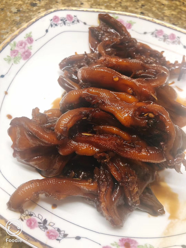 周黑鸭版鸭货（鸭脖，鸭头，鸭爪，鸭肠）