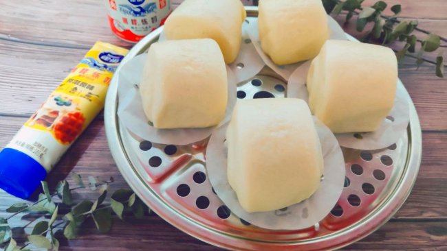 #奶香此刻，焙有钱花#免手揉炼乳馒头的做法