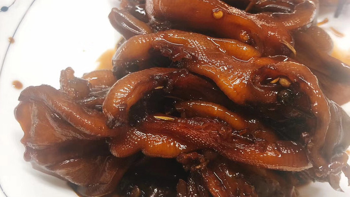 周黑鸭版鸭货（鸭脖，鸭头，鸭爪，鸭肠）