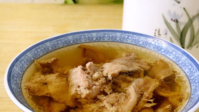 榆黄蘑瘦肉汤