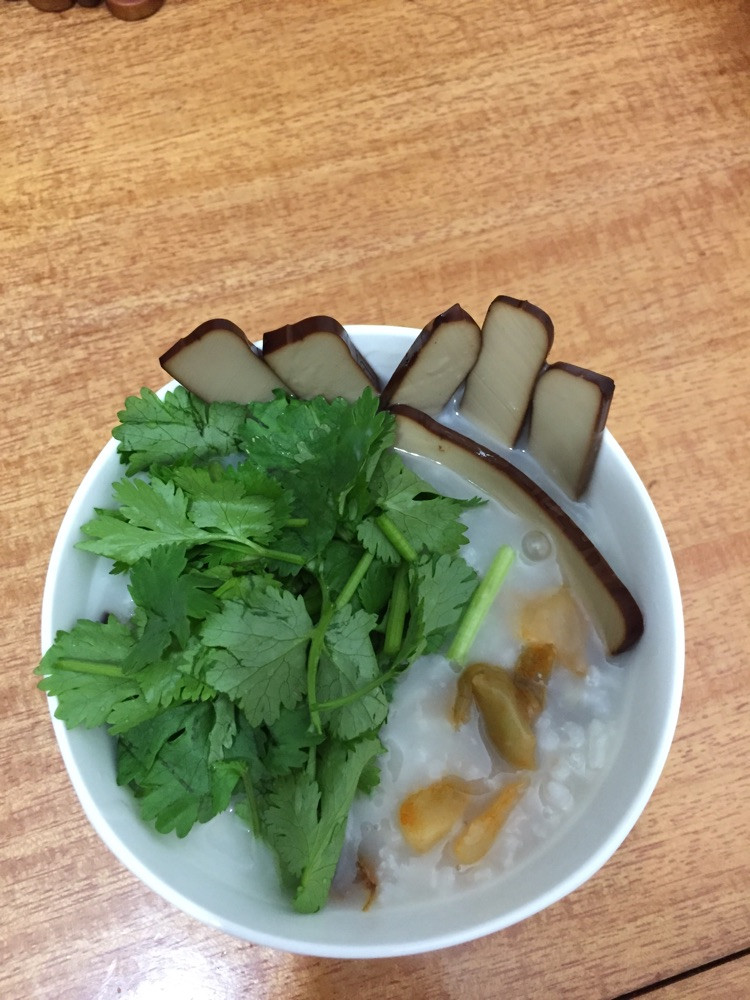 干贝香菇粥的做法