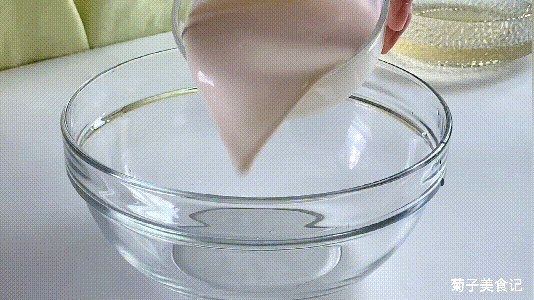 #安佳万圣烘焙奇妙夜# ⭐酸奶慕斯杯⭐的做法图解3