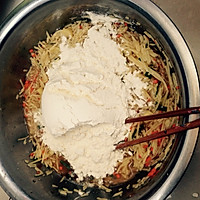 简单土豆丝饼的做法图解2