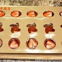 曼步厨房 - 草莓季的诱惑 - 鲜草莓牛奶沙冰的做法图解7