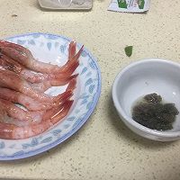 虾子蒸蛋的做法图解1