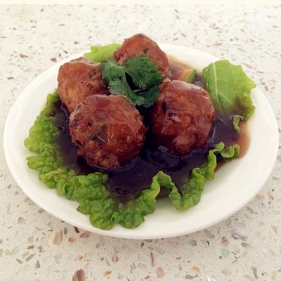 红烧狮子头