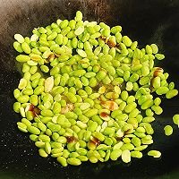 毛豆粒炒肉的做法图解8