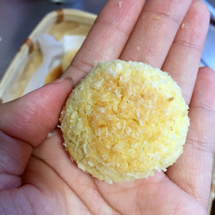 椰丝球椰奶味老浓了的做法