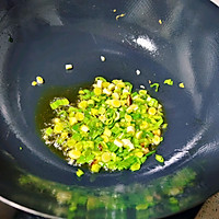 #年饭要飘香，就用外婆乡#腊肠炒饭的做法图解5