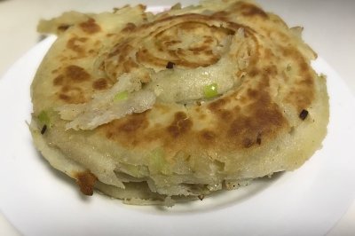 亲自下厨：葱油饼