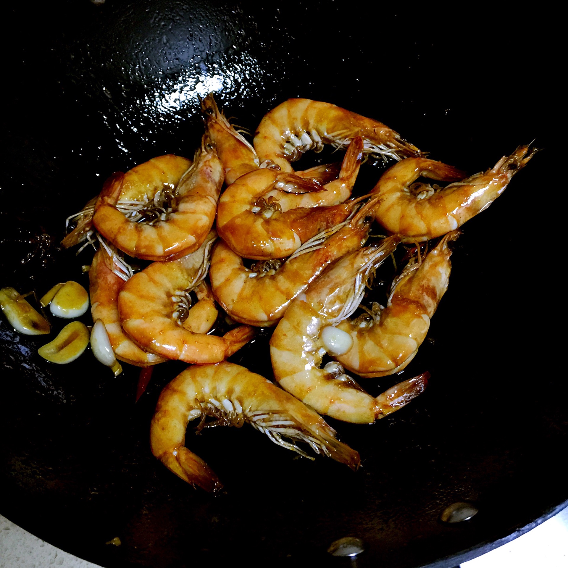 “小葱日食记”——油焖大虾: 品味油焖大虾的真正滋味!|大虾|小葱|对虾_新浪新闻