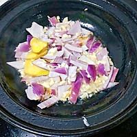 蒜蓉粉丝鲜虾煲的做法图解1