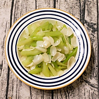 #一学就会快手菜#清甜爽脆西芹百合的做法图解10