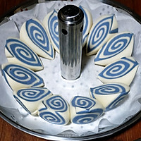 祥云锦簇——青花瓷馒头的做法图解16