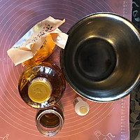 广式月饼，豆沙蛋黄馅的做法图解1