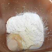 超柔软的奶油面包的做法图解2