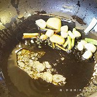 有饭有肉一锅搞定～土豆排骨焖饭的做法图解5