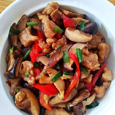 香菇炒瘦肉――夏水灵的私房菜家常菜