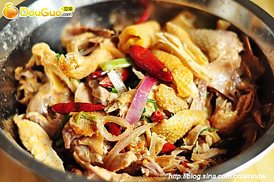新疆第二著名的鸡肉菜--椒麻鸡