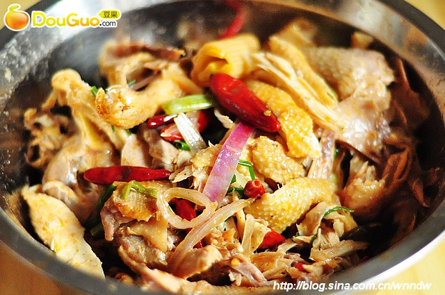 新疆第二著名的鸡肉菜--椒麻鸡的做法