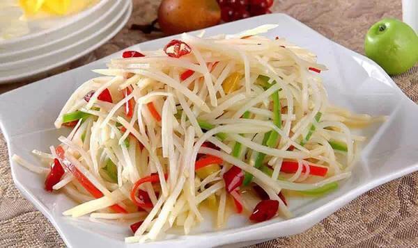 酸辣土豆丝的做法图解1