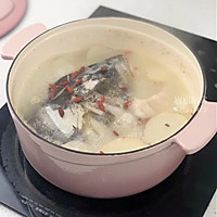 天麻鱼头汤的做法图解6