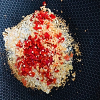 蒜蓉番茄花甲粉丝的做法图解3